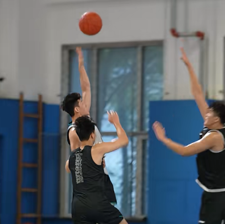 辽宁更训练！三分精准+提速，王岚嵚姜宇星突破，张陈治锋强打！